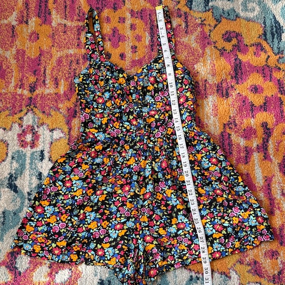 Wild Fable Black Floral Romper - Picture 4 of 5